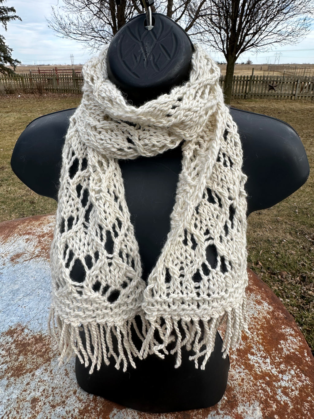 100% USA Alpaca hand knit Chunky scarf. Very soft and warm.