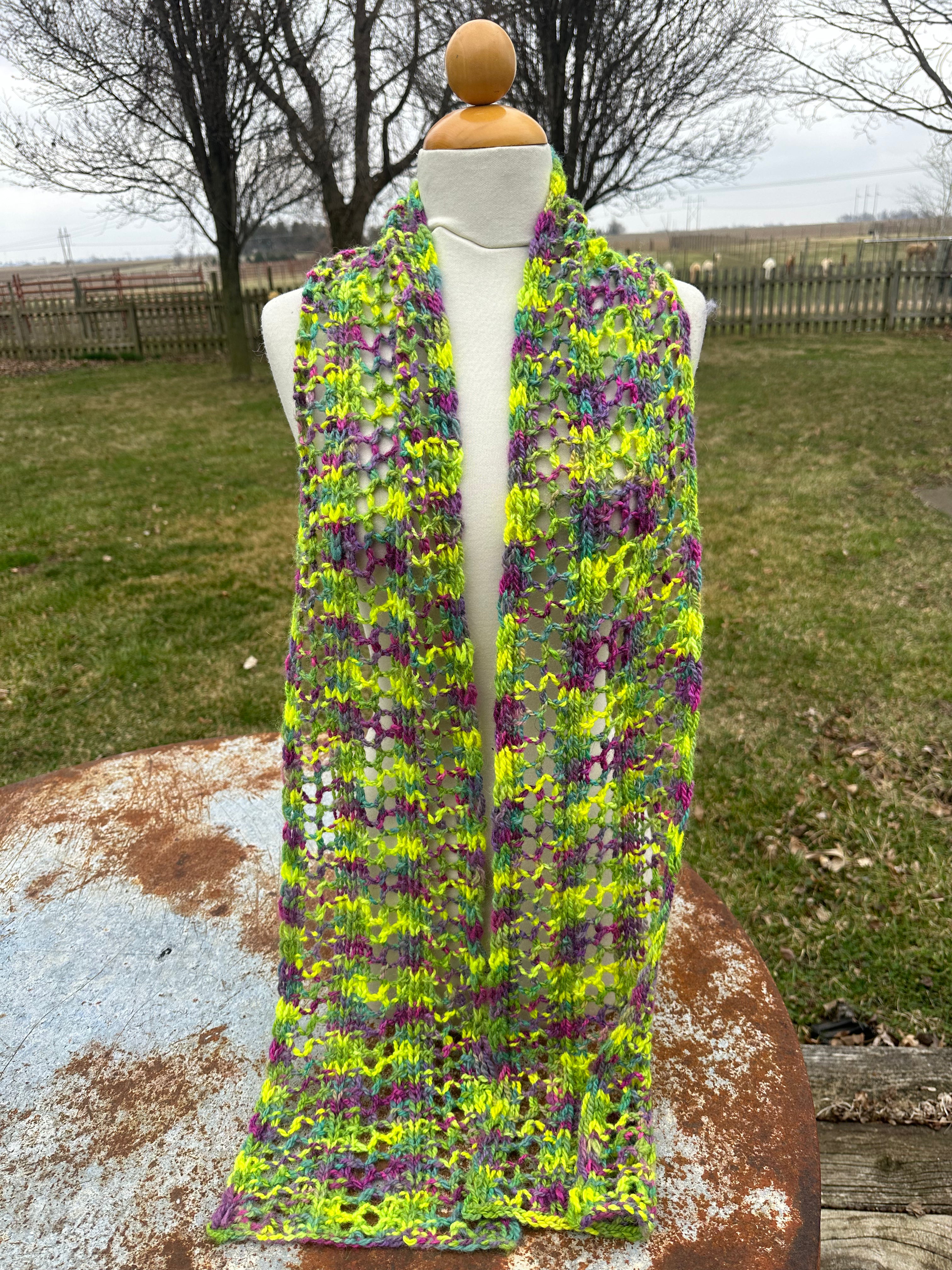Alpaca scarf. Hand knit.