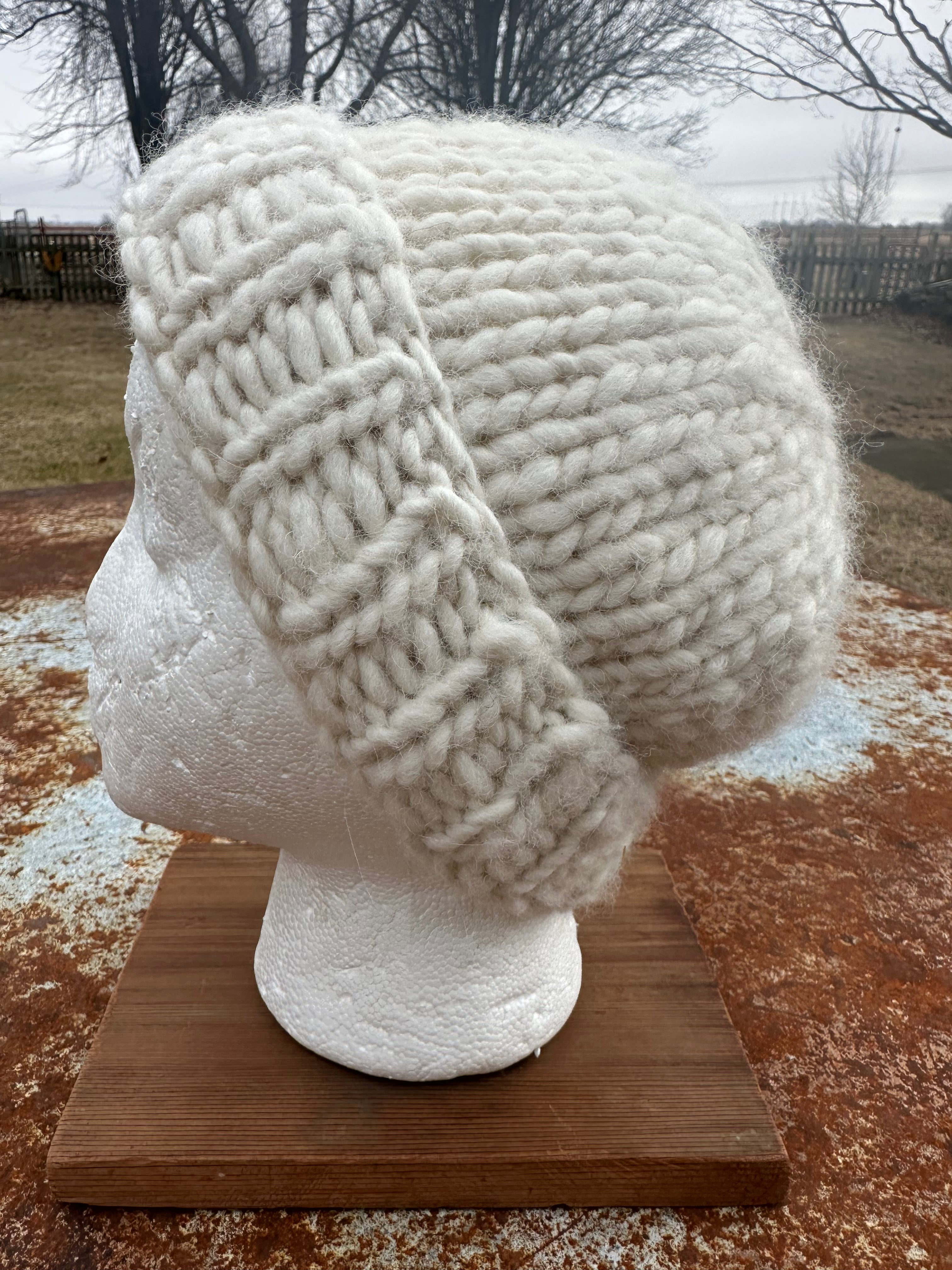 Chunky 100% Alpaca hand knit hat. Natural fiber.