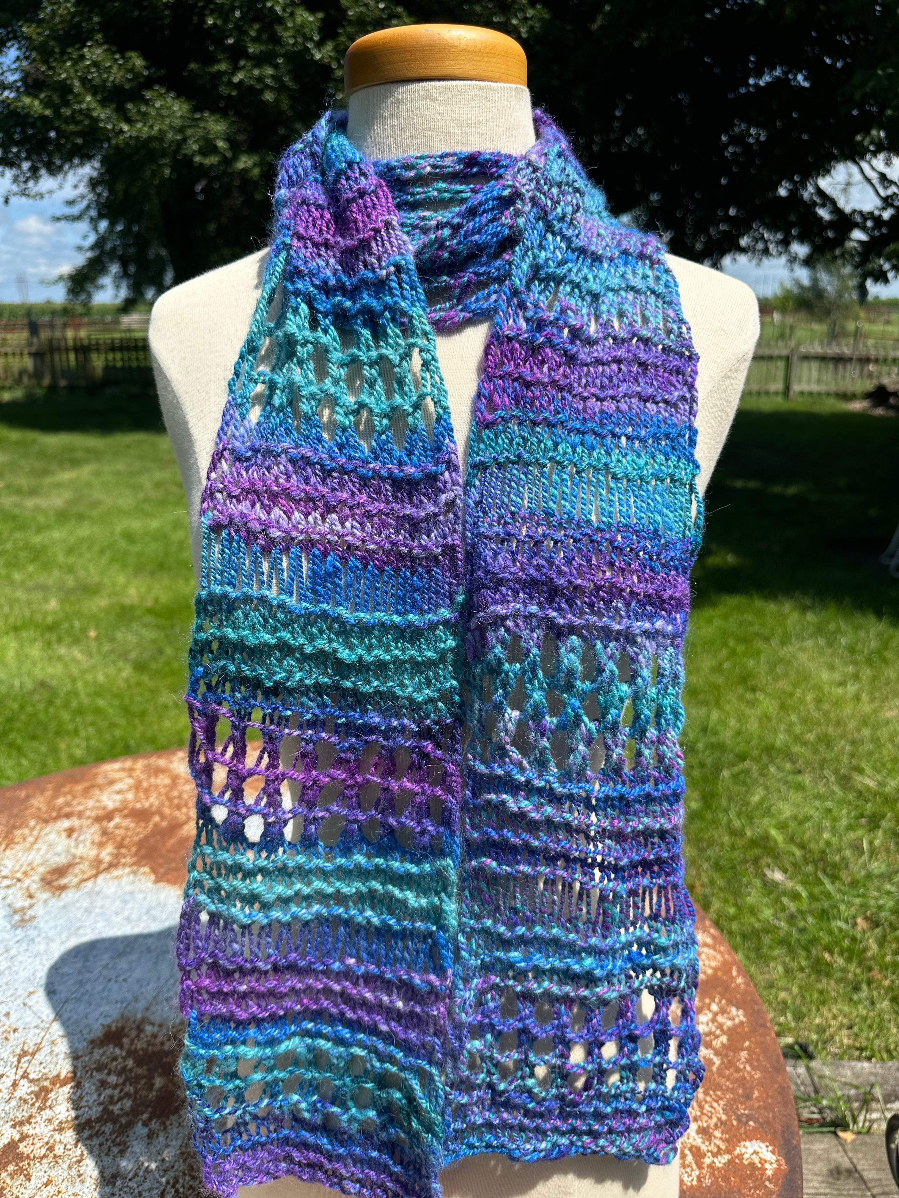 100% USA Alpaca Chunky.  Hand spun hand knit scarf. Very soft and warm.