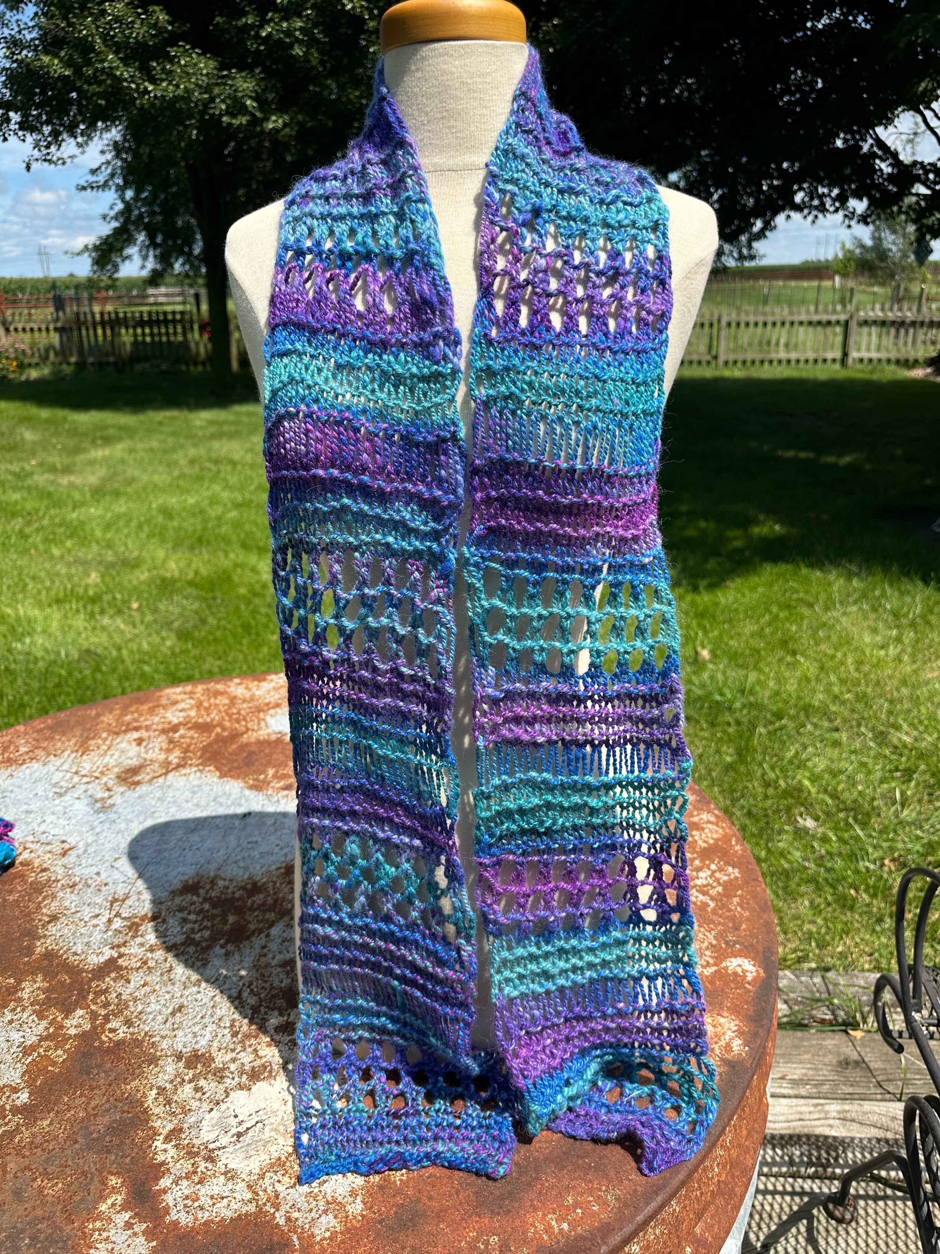 100% USA Alpaca Chunky.  Hand spun hand knit scarf. Very soft and warm.