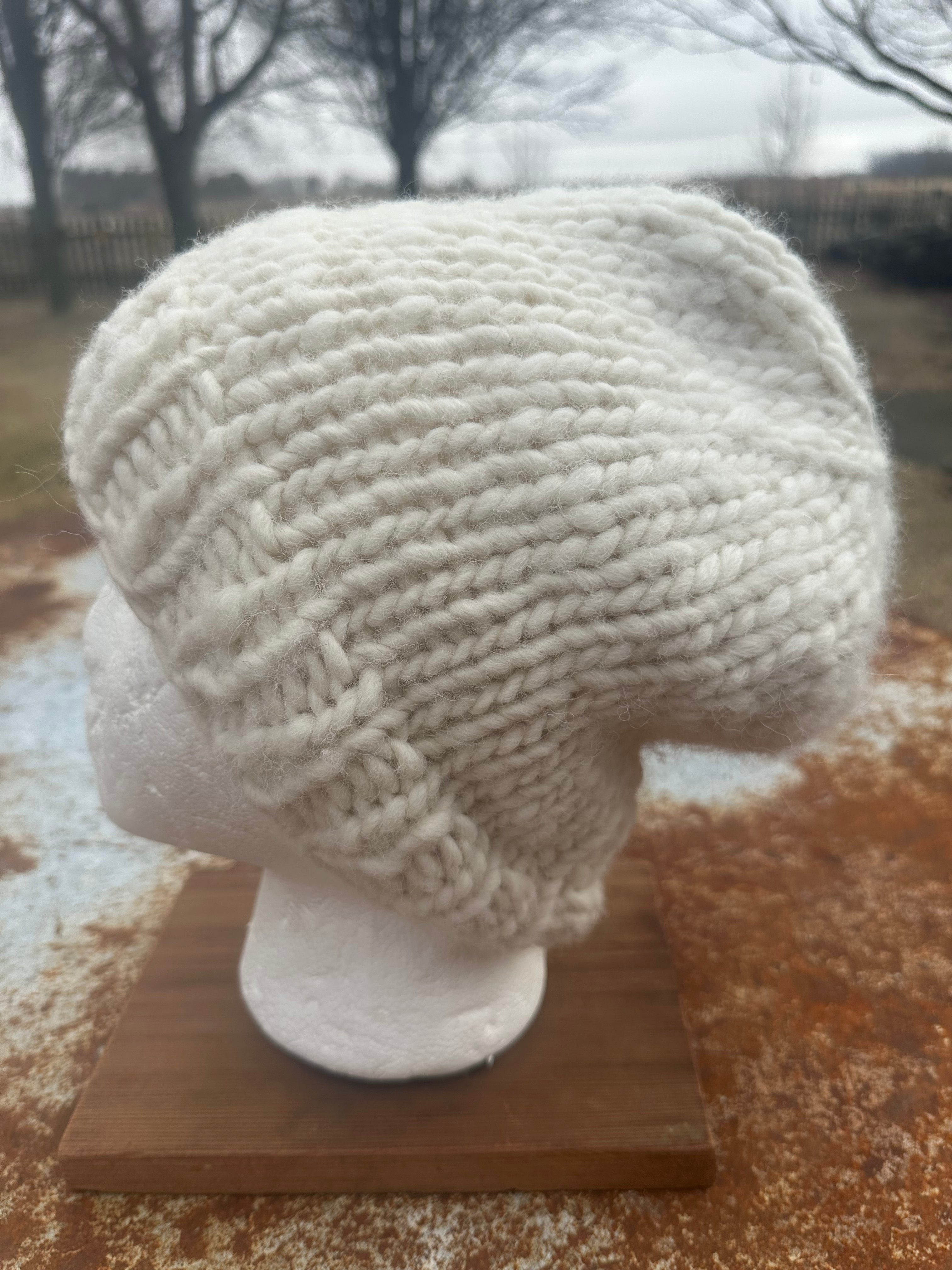 Chunky 100% Alpaca hand knit hat. Natural fiber.