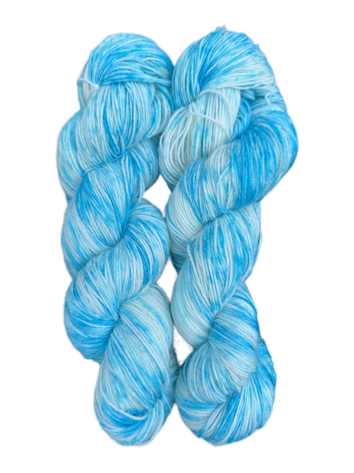 Oak Crest Alpacas and More hand-dyed fingering weight sock yarn in variegated sky blue and white alpaca blend